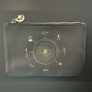 Cosmetic bags